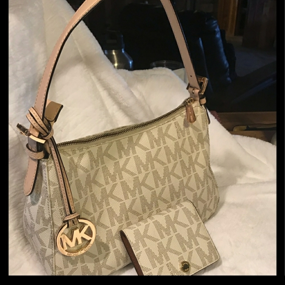 Michael Kors set